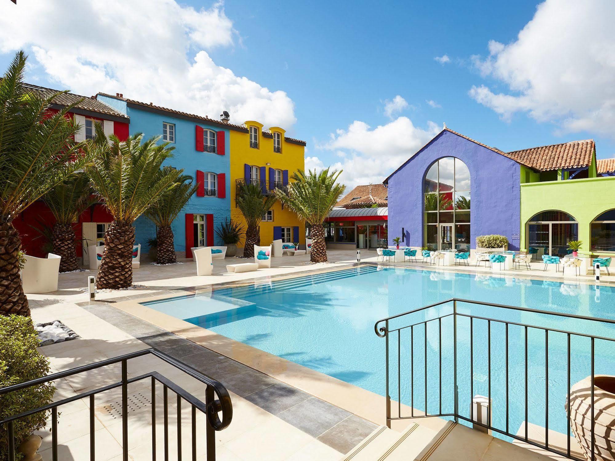 Le Stelsia Resort Saint-Sylvestre-sur-Lot エクステリア 写真